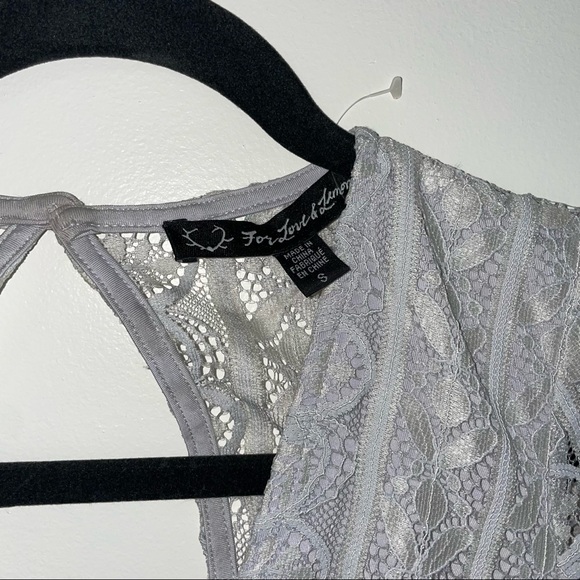 FOR LOVE & LEMONS Nylon Lace Pattern Crop Top - Light Gray size Small - Picture 3 of 4